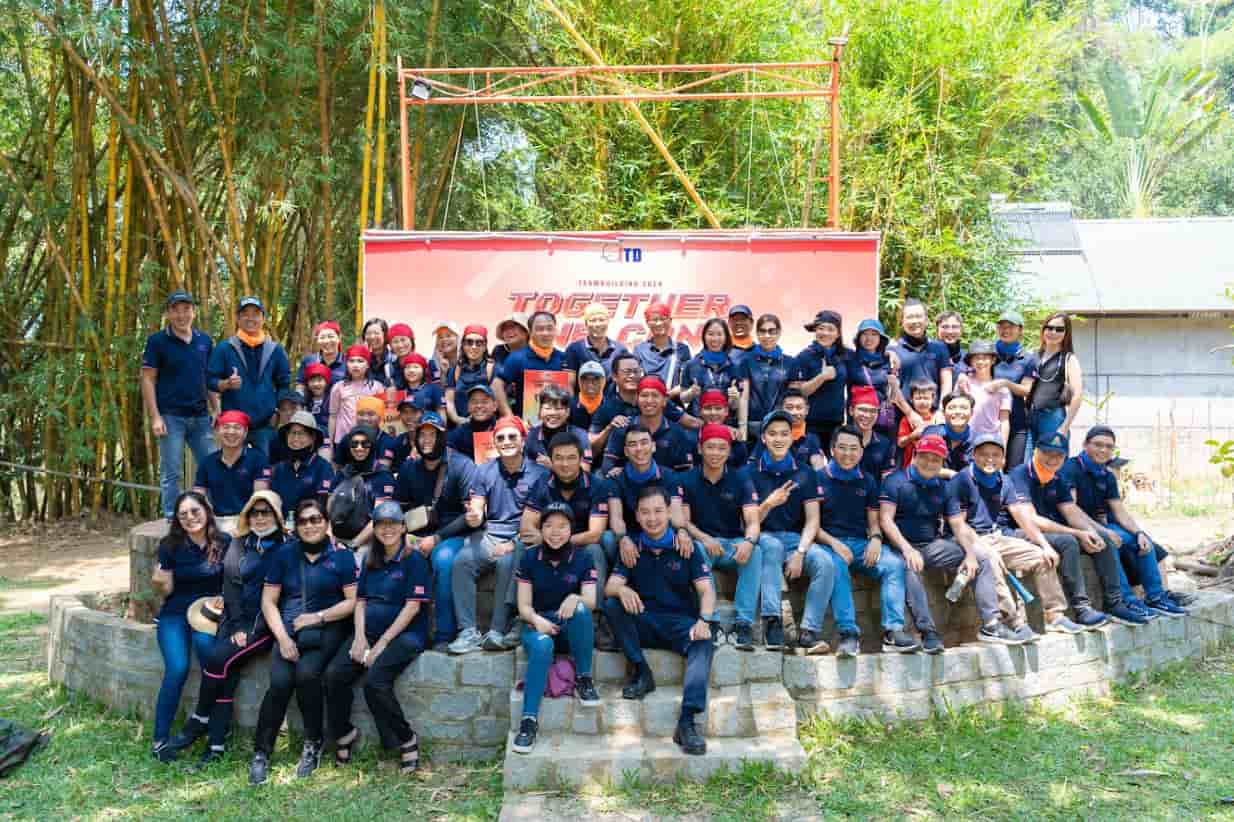 HOẠT ĐỘNG TEAMBUILDING GẮN KẾT TINH THẦN ĐỒNG ĐỘI